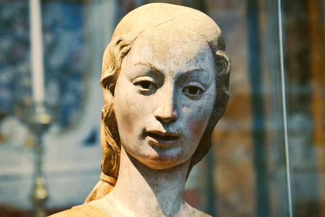 L'unica scultura realizzata dal Mantegna: � la splendida Sant'Eufemia e si trova a Irsina